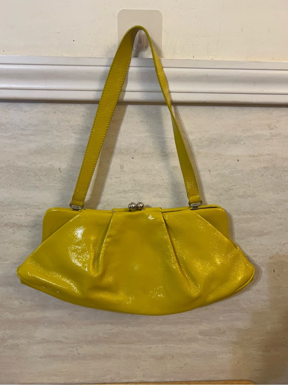 Vintage Hobo International
Yellow Patent Leather Kiss-Lock